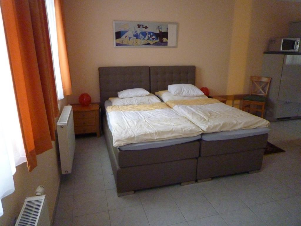 Gartenpension Prosl เวียนนา ภายนอก รูปภาพ